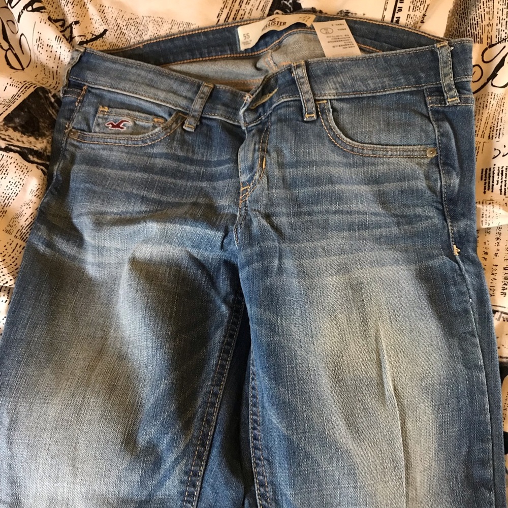 Light wash Hollister jeans